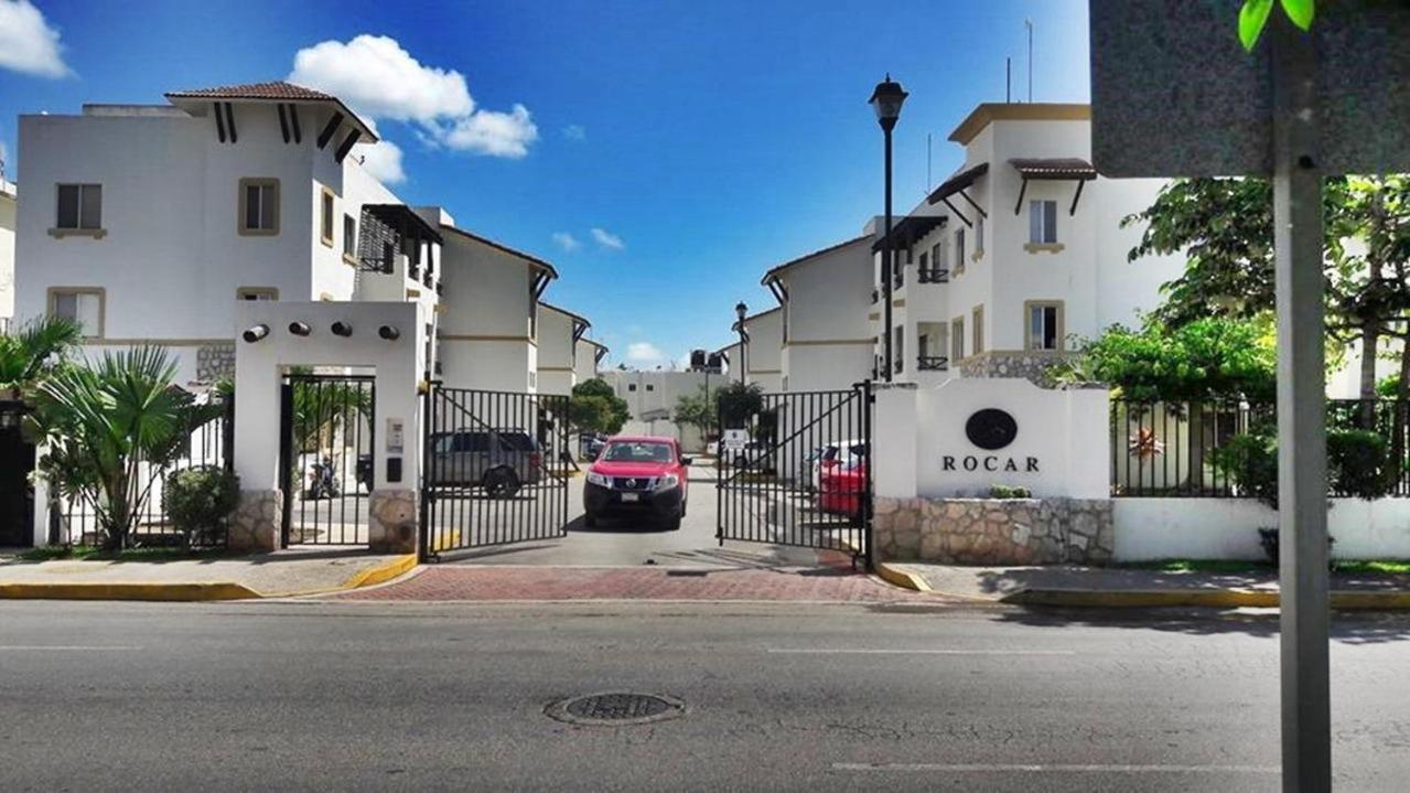 Apartamento en Fraccionamiento Privado 6 personas con piscina cerca de la Playa Playa del Carmen Exterior foto